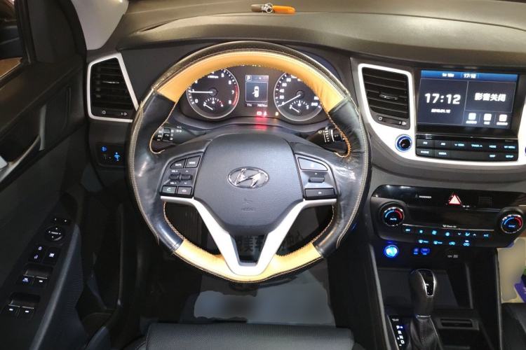 Used Hyundai Tucson 2018 1.6T Dual-Clutch Two-Wheel Drive 15th Anniversary Special Edition