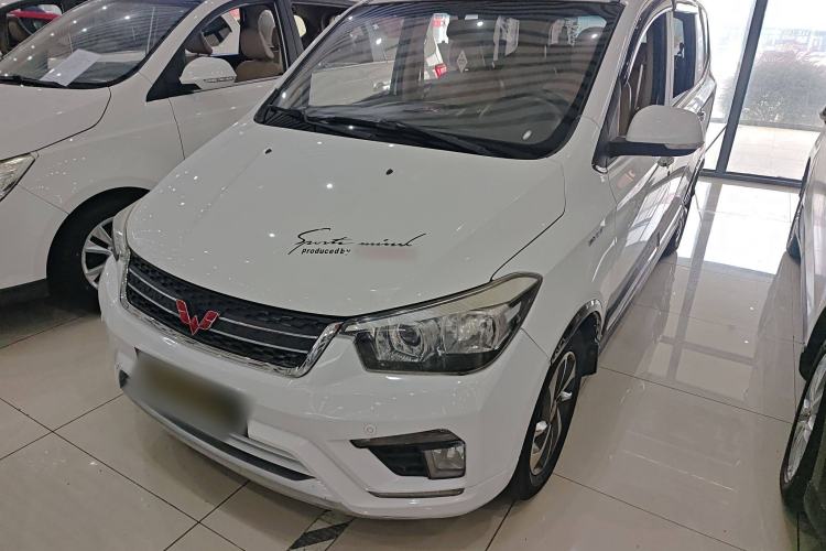 Used Wuling Hongguang 2016 1.5L S1 Deluxe Model China V-standard
