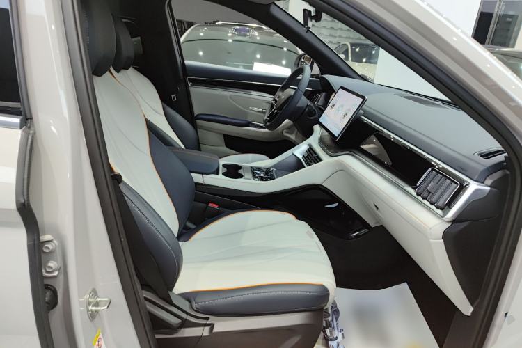 Used BYD Song PLUS New Energy 2024 HONOR Edition DM-i 110km Flagship Model
