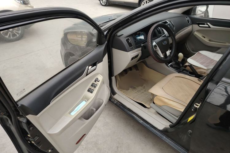 Used Geely Auto Vision 2015 1.3T Manual Luxury Model
