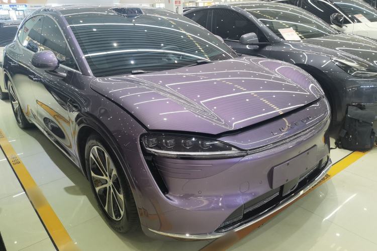 Used Hima Luxeed R7 2024 All-Electric 802 km Max
