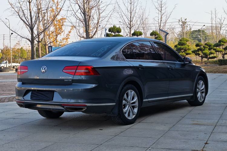 Used Volkswagen Magotan 2017 380TSI DSG Luxury Model