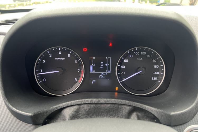 Used Hyundai ix25 2015 1.6L Automatic Two-Wheel Drive Smart GLS Trim
