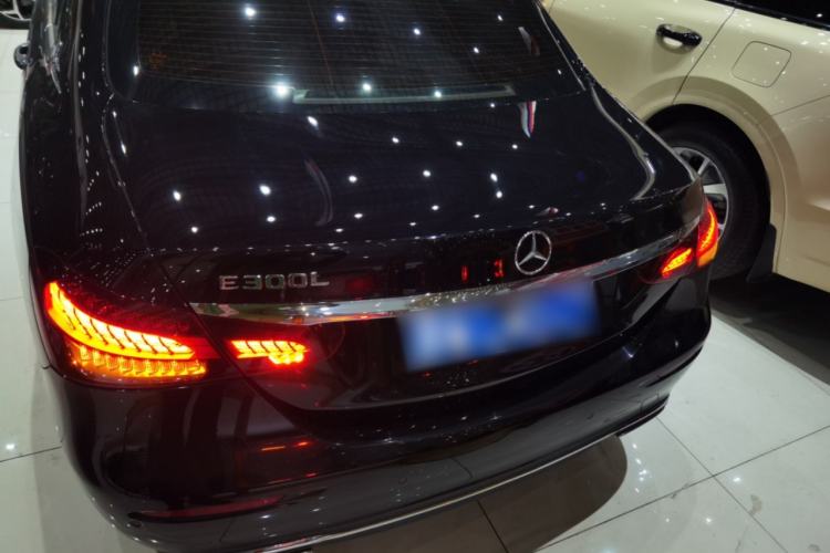 Used Mercedes-Benz E-Class 2021 E 300 L Premium Edition
