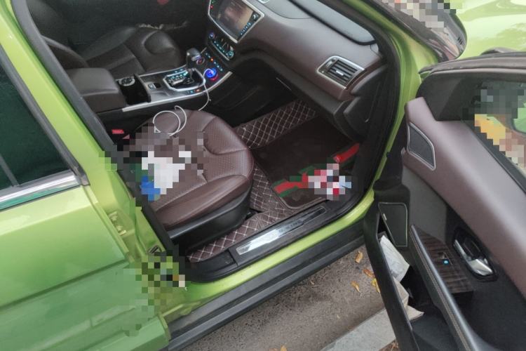 Used Land X7 2015 2.0T Panoramic Prestige Edition
