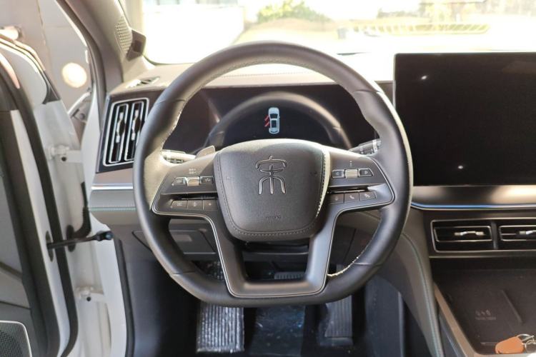 Used BYD Song L DM-i 2025 Intelligent Driving Version 160 km Beyond-Range Type
