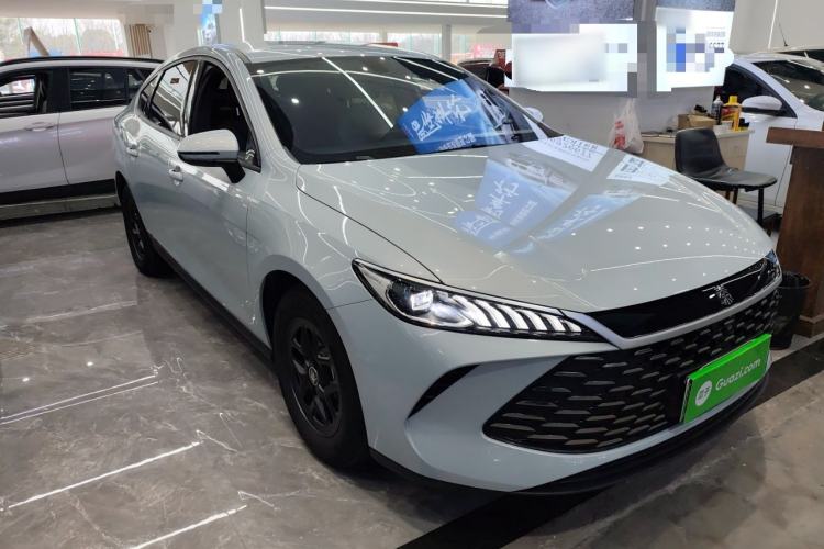 Used BYD Qin PLUS 2025 DM-i Smart Drive 55KM Leading Model
