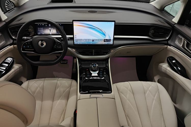 Used Denza D9 2025 DM-i Intelligent Drive 1020 Four-Wheel Drive Flagship Model