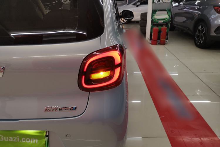 Used Wuling Hongguang MINIEV 2025 Four-Door Version Advanced Edition
