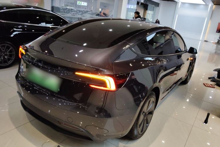 Used Tesla Model 3 2023 Rear-Wheel-Drive Version