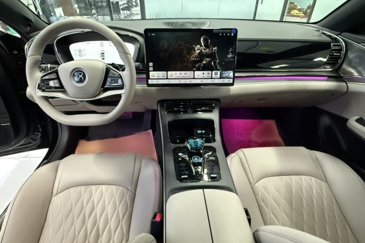 Used BYD Han 2025 DM-i Intelligent Driving Edition 125KM LiDAR Flagship Model
