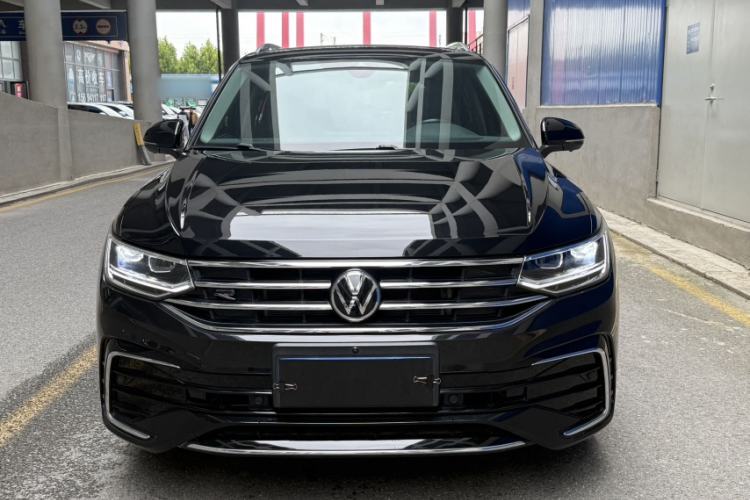 Used Volkswagen Tiguan L 2023 330TSI Automatic Two-Wheel Drive R-Line Enjoyment Edition
