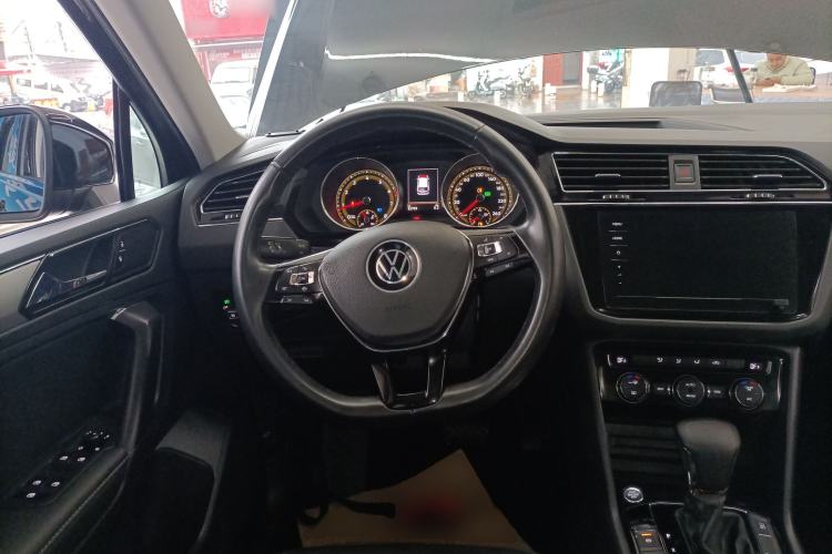 Used Volkswagen Tiguan L 2021 330TSI Automatic Two-Wheel Drive Smart Edition