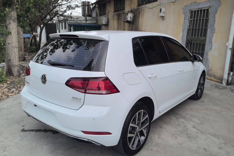 Used Volkswagen Golf 2020 200TSI DSG Comfortable and Ambitious Edition
