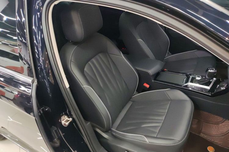 Used Volkswagen Passat 2022 330TSI Starry Luxury Edition
