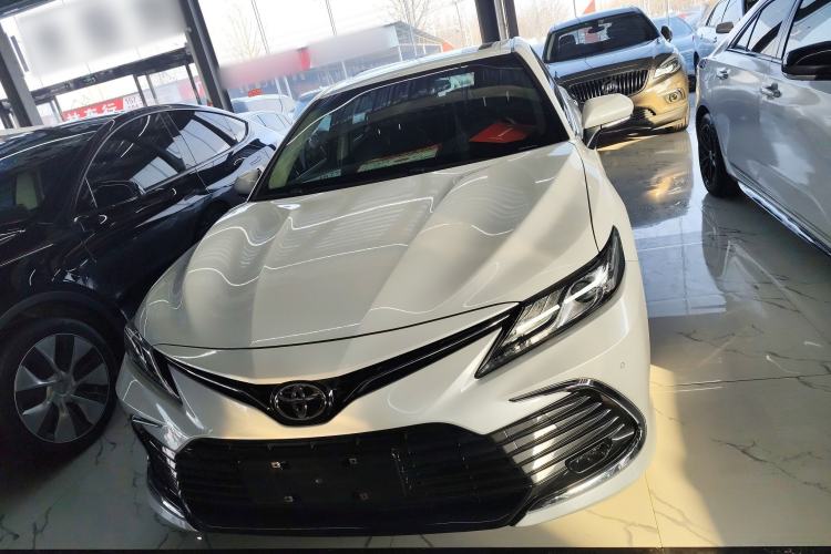 Used Toyota Camry 2021 2.0G Luxury Edition

