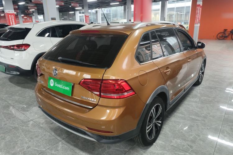 Used Volkswagen Santana 2016 Cross 1.6L Automatic Comfort Model