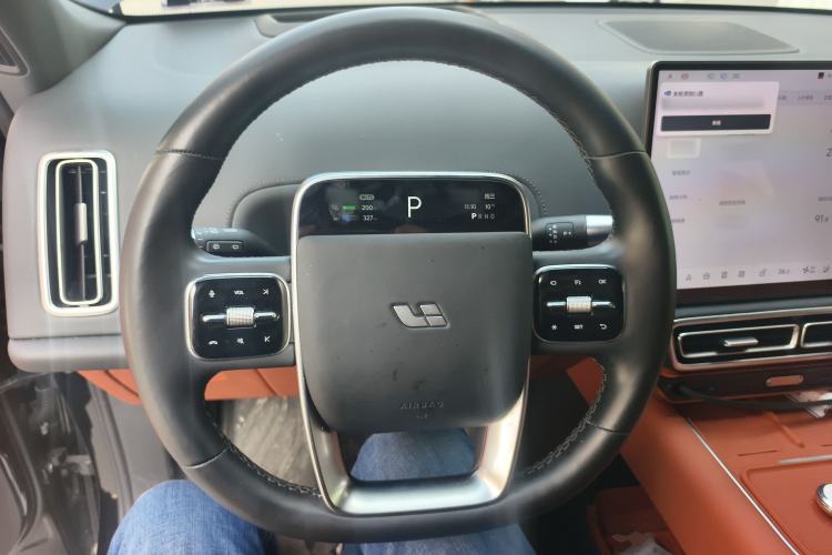 Used Li Auto L8 2024 Ultra Model
