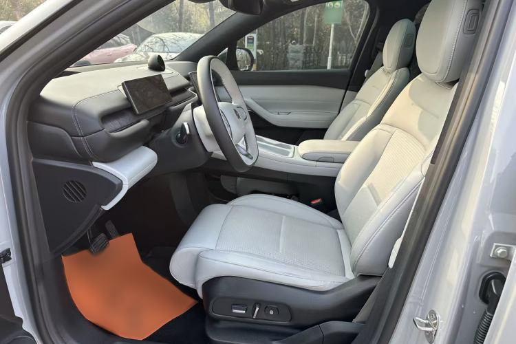 Used Nio ES6 2024 75 kWh
