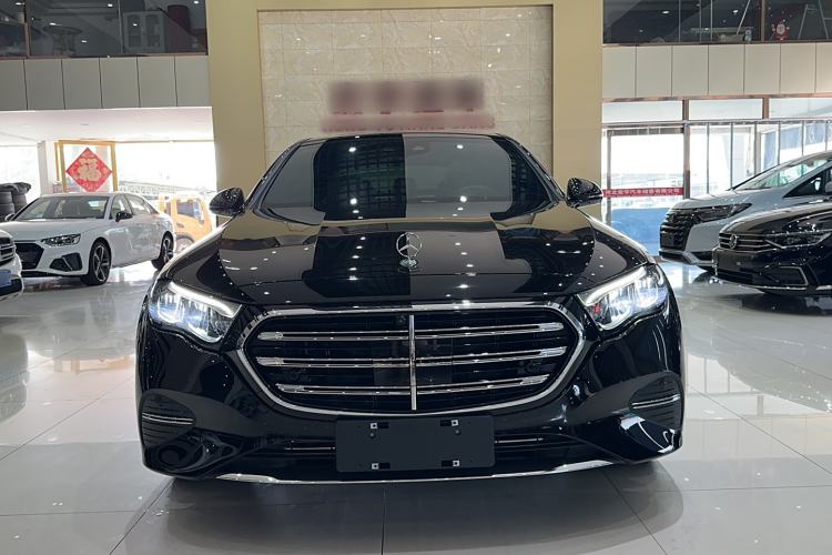 Used Mercedes-Benz E-Class 2025 Facelift E 300 L Luxury Edition
