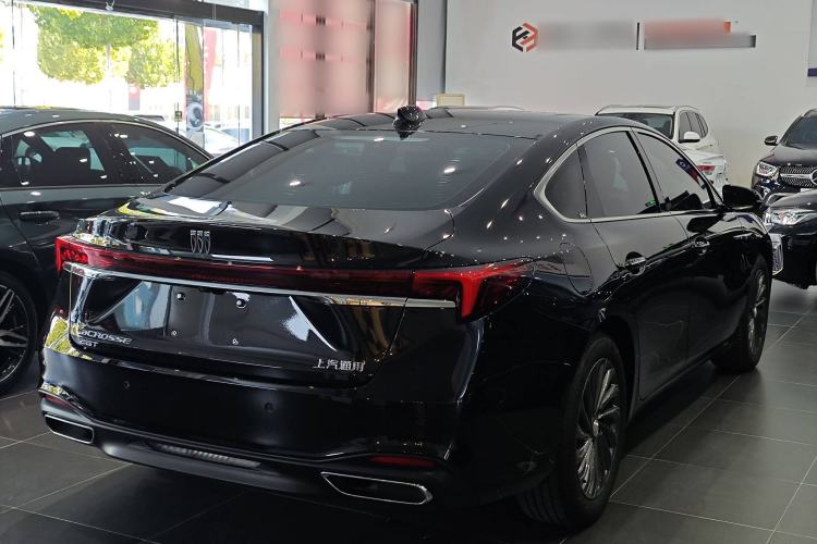 Used Buick LaCrosse 2025 28T Platinum Edition
