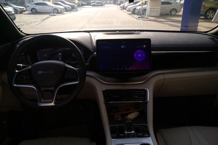 Used BYD Song PLUS New Energy 2023 Champion Edition DM-i 110KM Flagship PLUS
