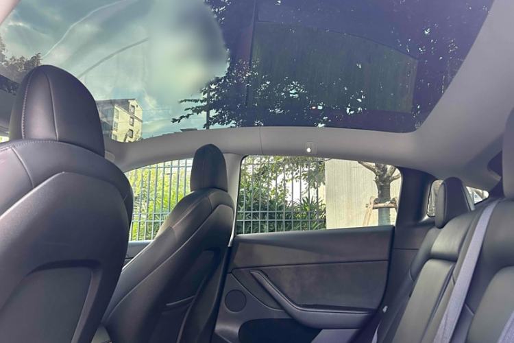 Used Tesla Model Y 2022 Rear-Wheel-Drive Version
