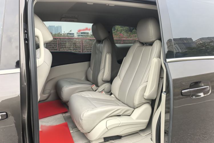 Used Buick GL8 2022 Land Cruiser Executive Class 652T Comfort Model
