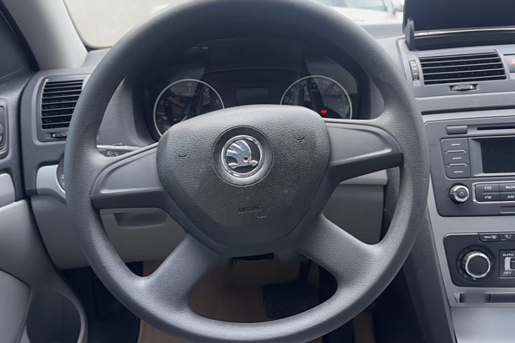 Used Skoda Octavia 2014 1.4TSI DSG Yijun Edition
