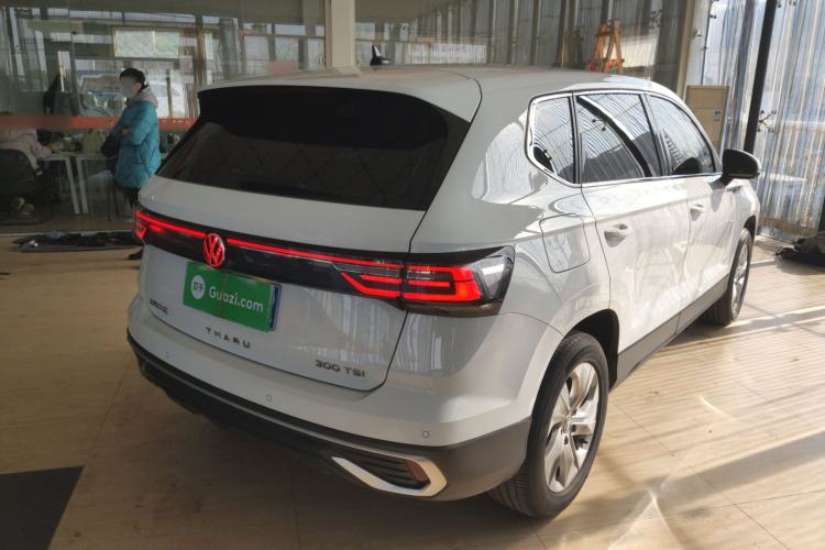 Used Volkswagen Tharu 2023 300TSI Two-Wheel-Drive Crescent Edition
