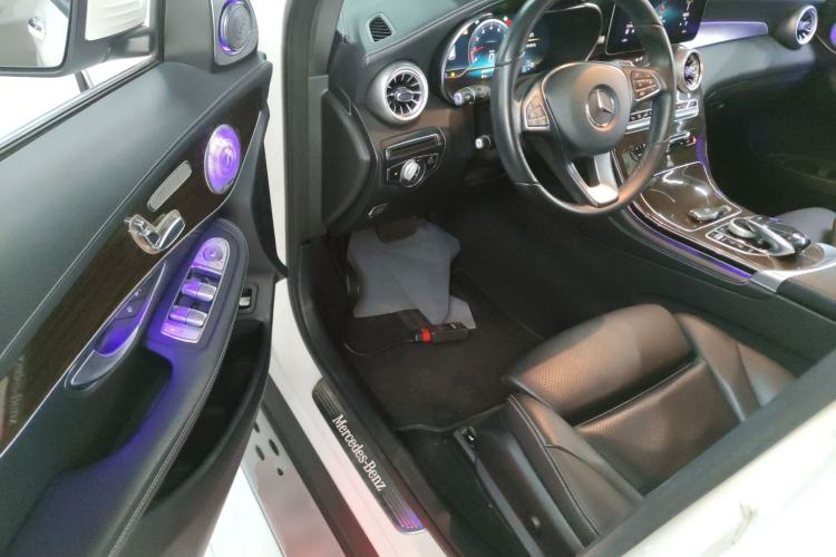 Used Mercedes-Benz GLC 2019 GLC 260 L 4MATIC Dynamic Model
