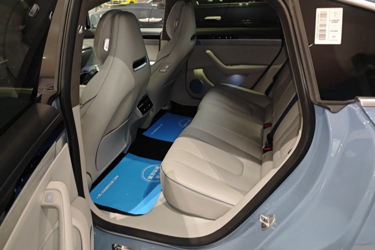 Used Hima Luxeed S7 2025 855 km Max
