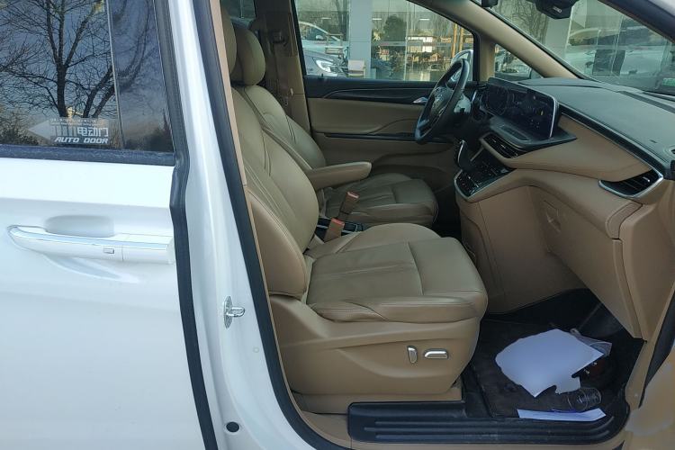 Used Buick GL8 2021 ES Land Cruiser 653T Flagship Model
