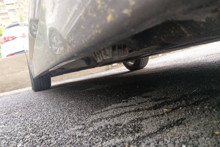 Used BMW 5 Series 2013 525Li Leading Model
