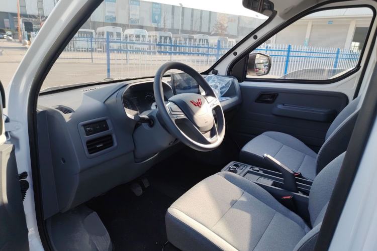 Used Wuling Yangguang 

