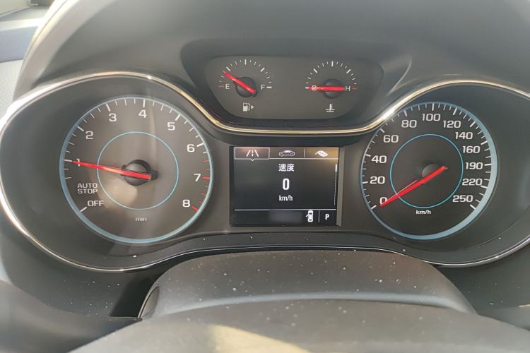 Used Chevrolet Cruze 2017 1.5L Automatic Pioneer Sunroof Edition
