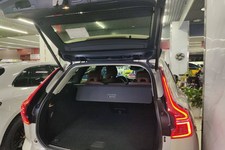 Used Volvo XC60 2021 T5 4x4 Smart Luxury Edition
