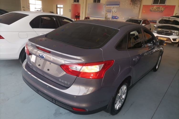Used Ford Focus 2012 Sedan 1.6L Automatic Comfort Model
