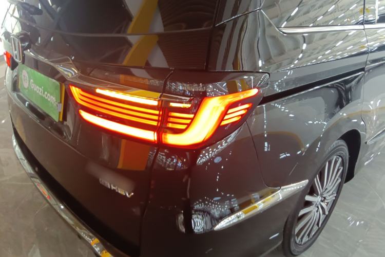 Used Honda Elysion 2022 2.0L eHEV Luxury Edition
