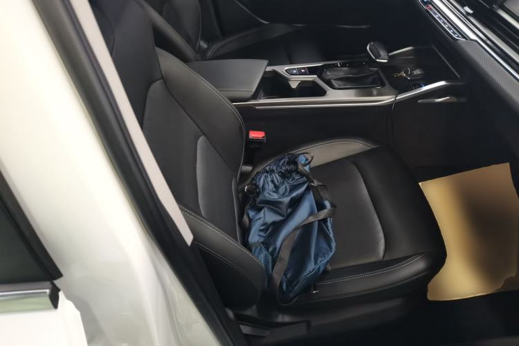 Used Geely Auto Emgrand 2022 4th Generation 1.5L CVT Luxury Model
