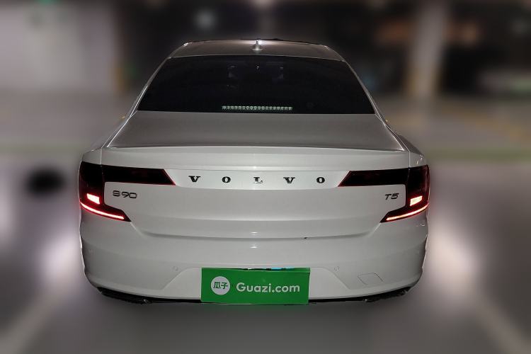 Used Volvo S90 2018 T4 Zhiyuan Edition
