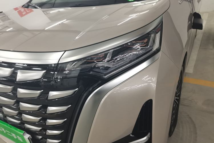 Used Denza D9 2024 DM-i 980 Four-Wheel Drive Prestige Model
