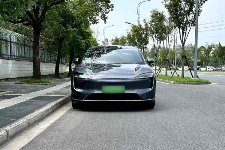 Used Hima Luxeed R7 2024 All-Electric 802 km Max