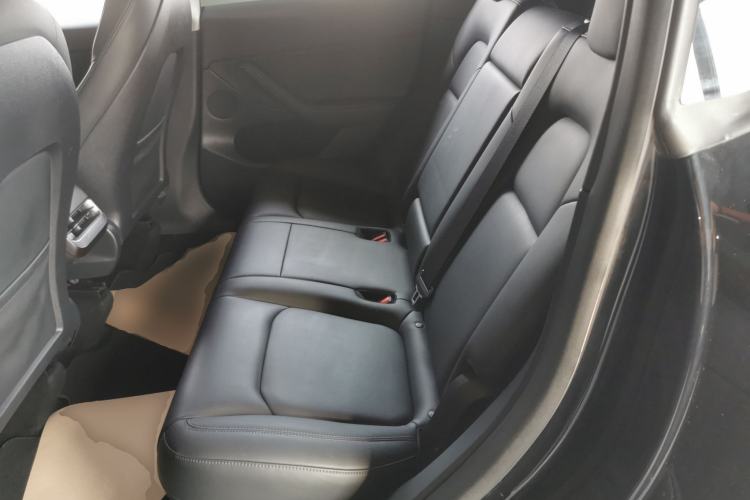 Used Tesla Model Y 2021 Long-Range All-Wheel-Drive Version 3D7