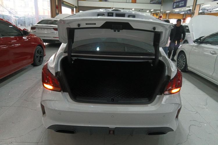 Used MG 5 2021 180 DVVT CVT Youth Luxury Edition
