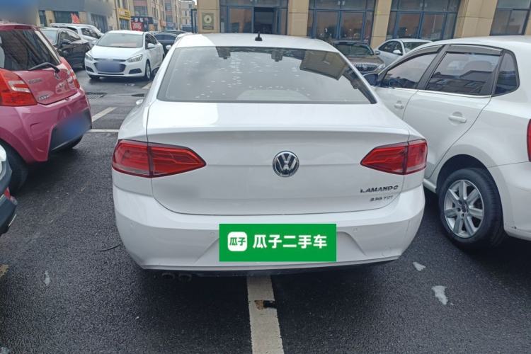 Used Volkswagen Lamando 2017 230TSI DSG Fashion Edition
