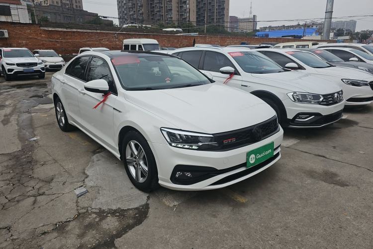 Used Volkswagen Lamando 2019 230TSI DSG Fashion Edition China VI
