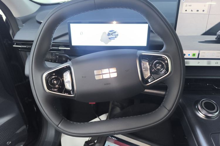 Used  E5 2024 440km Launch Edition
