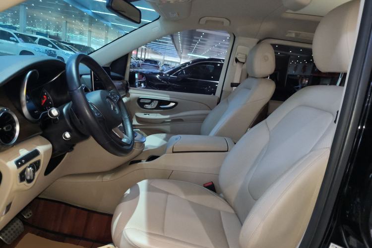 Used Mercedes-Benz V-Class 2020 V 260 L Long-wheelbase Luxury Edition