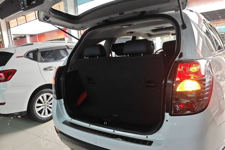 Used Chevrolet Captiva 2014 2.4L 4x4 Flagship Edition 7 Seats
